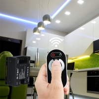 Touch димер за едноцветна лента 12V-24V 18A