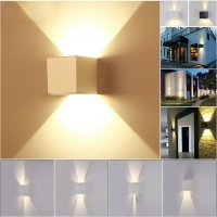 6W Аплик Бяло Тяло Квадрат IP65 660LM 3000K